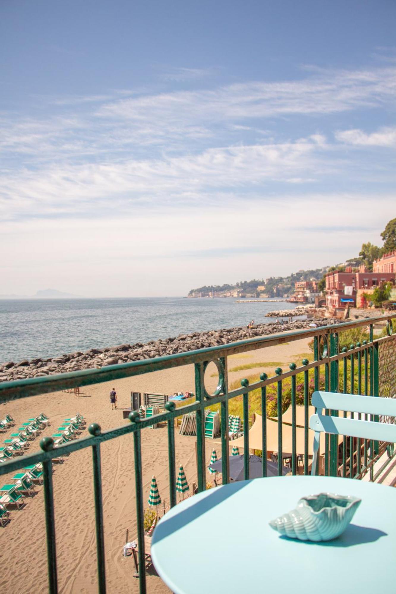 Appartement Wanderlust Aria Di Mare à Naples Extérieur photo