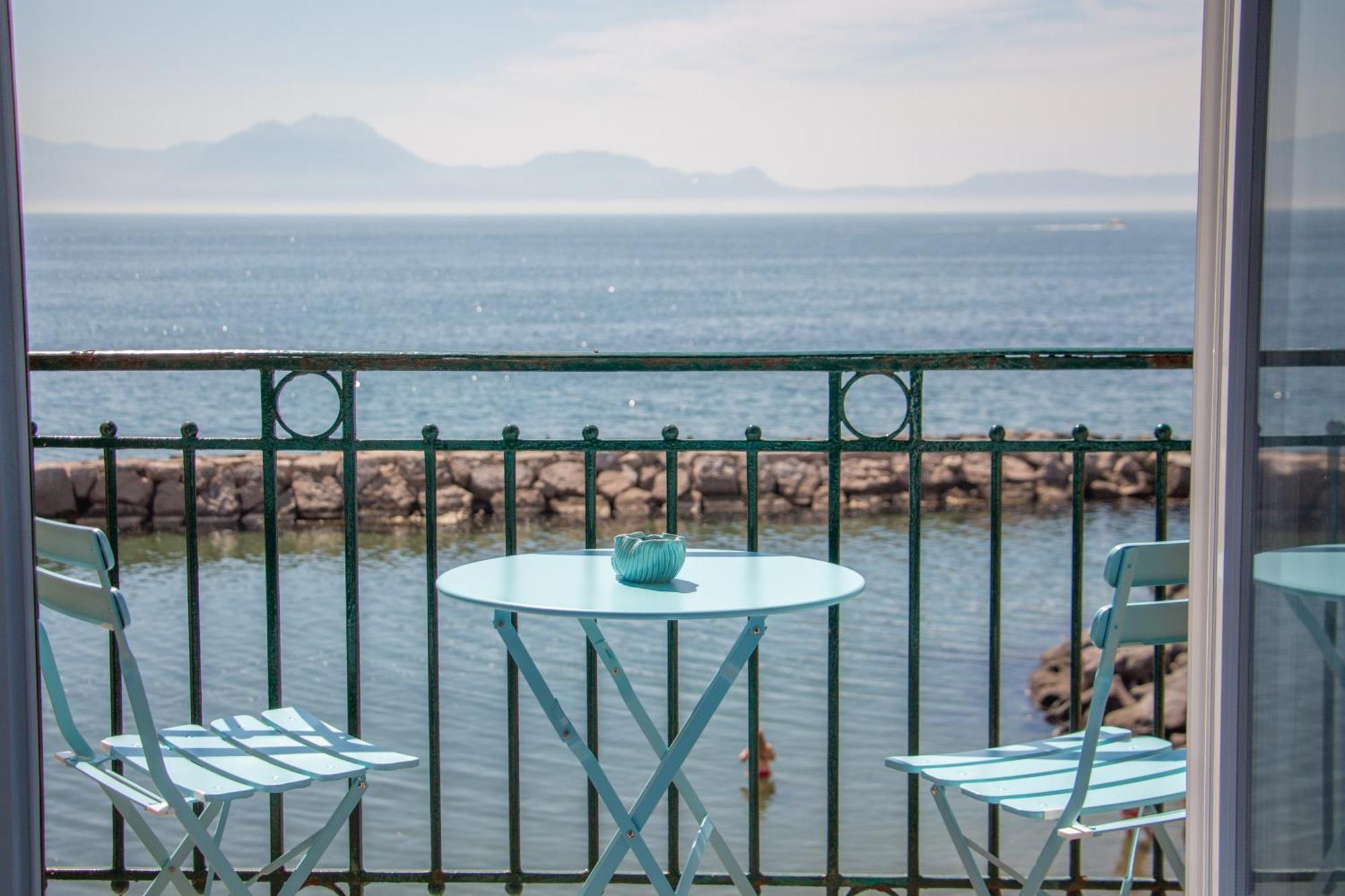 Appartement Wanderlust Aria Di Mare à Naples Extérieur photo