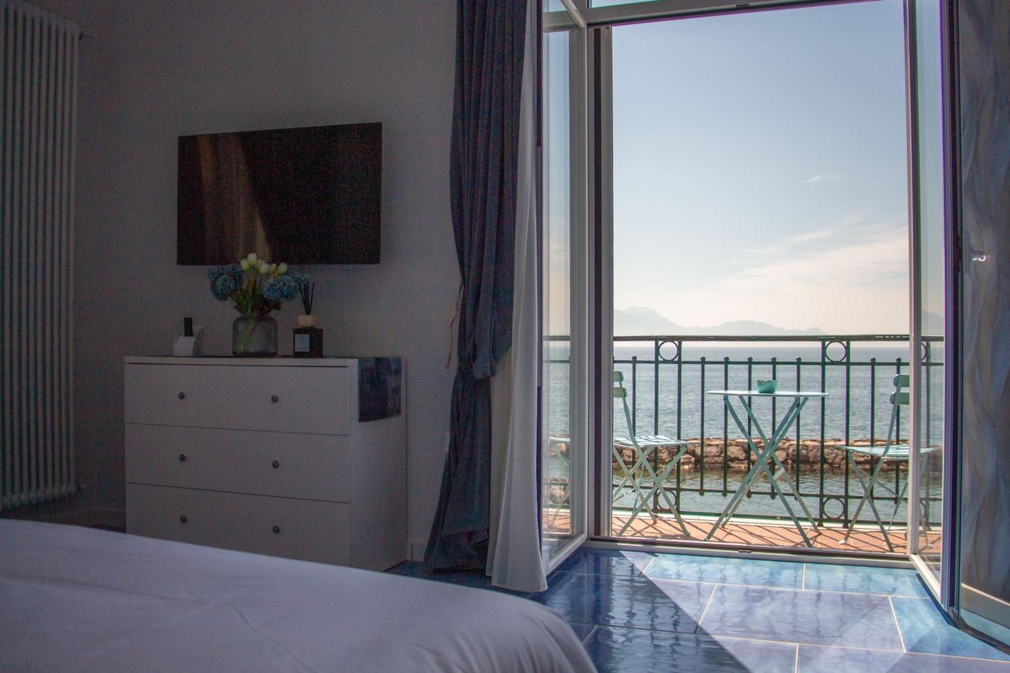 Appartement Wanderlust Aria Di Mare à Naples Extérieur photo
