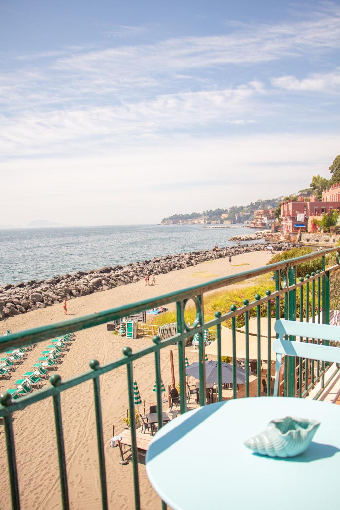 Appartement Wanderlust Aria Di Mare à Naples Extérieur photo